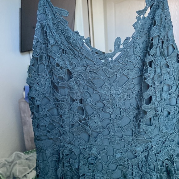 ASTR the Label Green Midi Lace Dress - Picture 2 of 8